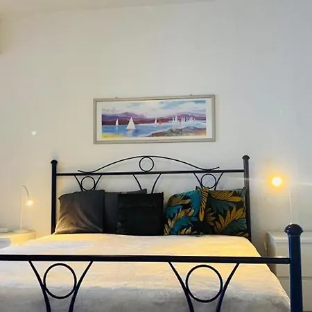 T3 Avec Terrasse Vue Mer, Climatisation Et Garage A 600m De La Plage A Calvi - Fr-1-63-289 Apartman